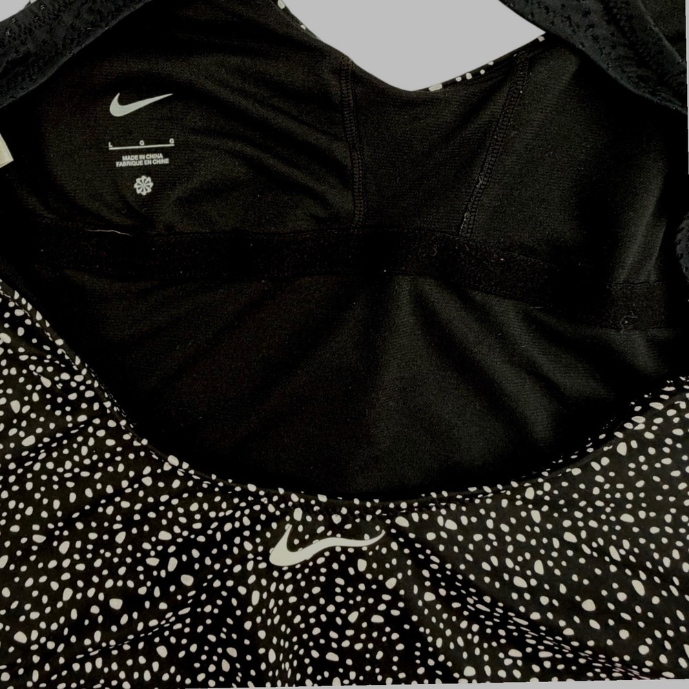 MSRP $92 Nike Swim Move To Zero O-Back One-Piece Swimsuit Black WhiteSize L - Picture 6 of 7